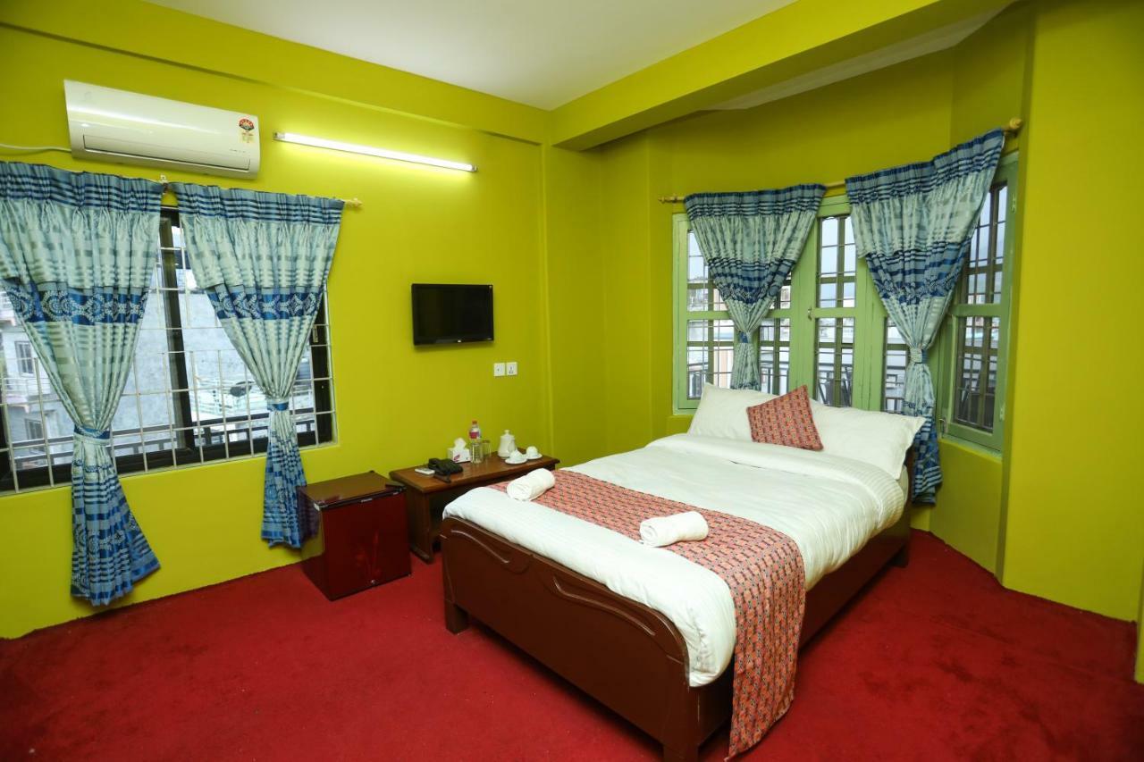 Hotel Blue Magnet Похара Екстериор снимка