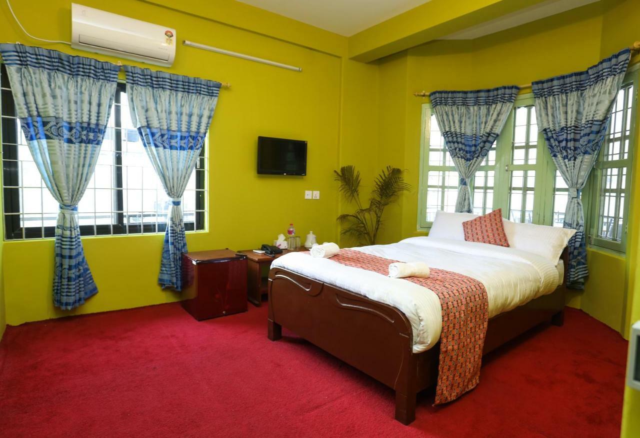 Hotel Blue Magnet Похара Екстериор снимка